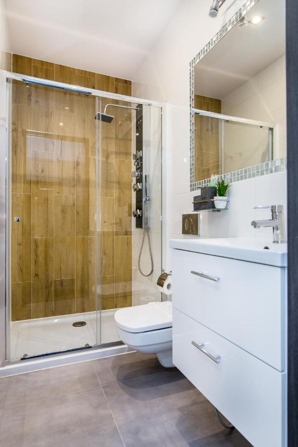 Tribeca City Center Apartments Cracovia Esterno foto