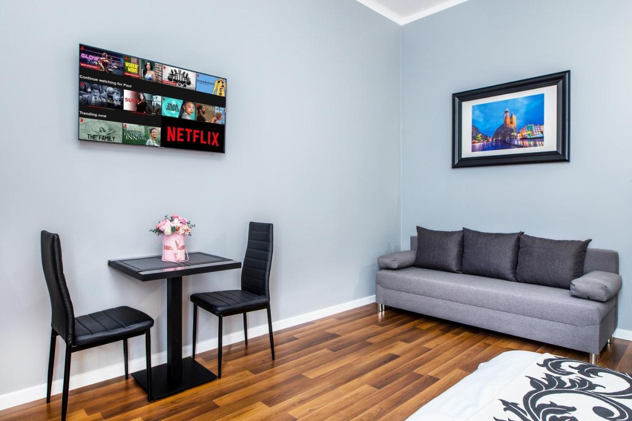 Tribeca City Center Apartments Cracovia Esterno foto