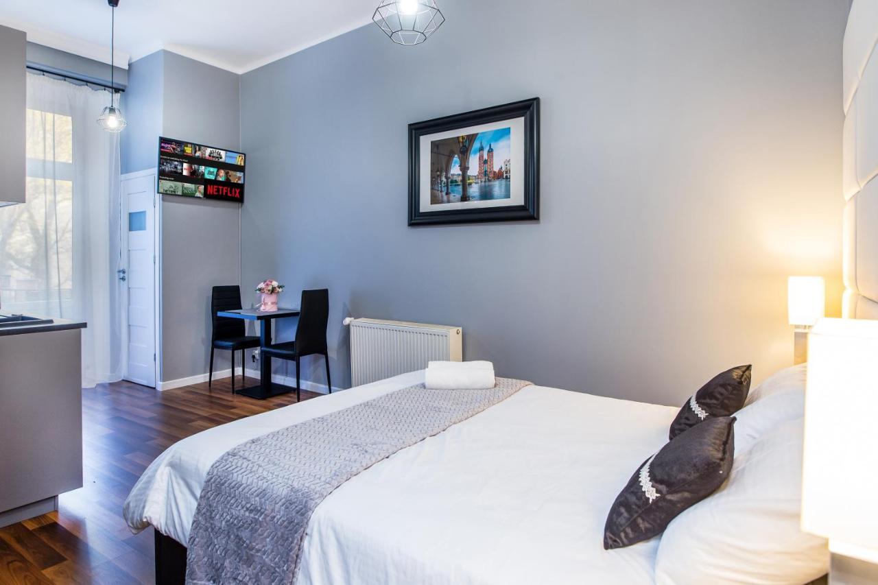Tribeca City Center Apartments Cracovia Esterno foto