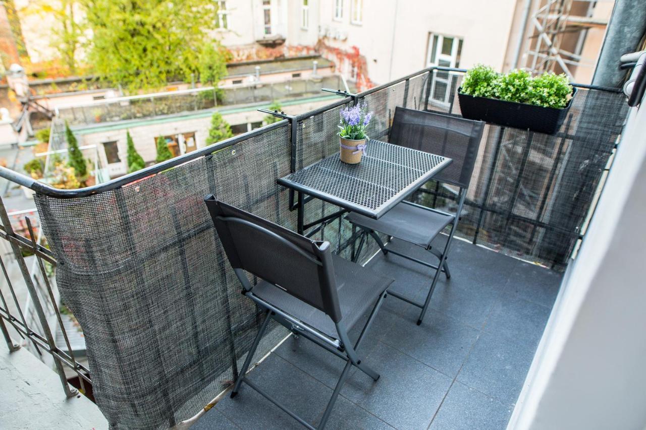 Tribeca City Center Apartments Cracovia Esterno foto